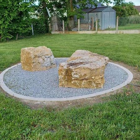 Saint-Rémy-en-Rollat Gite Champetre Confort Moderne Avec Terrasse, Jardin Clos Et Climatisation Pres De Vichy - Fr-1-489-492ヴィラ エクステリア 写真